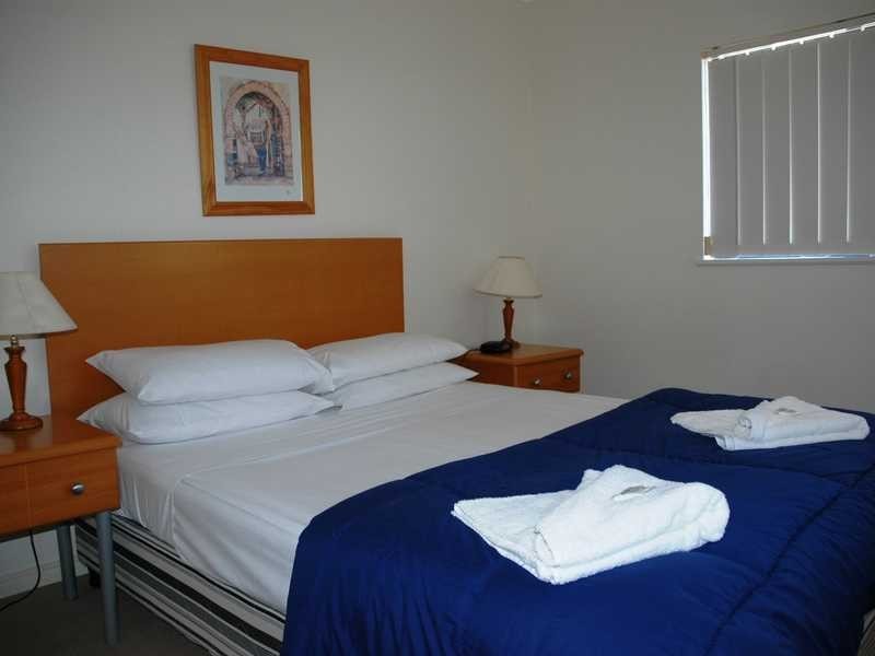 38 Petrel Avenue, Mermaid Beach QLD 4218