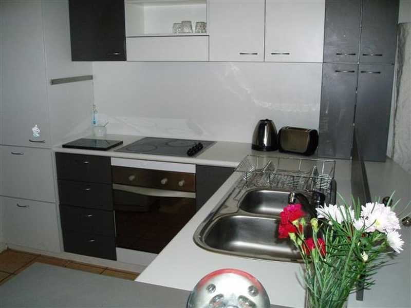 9 Aquila Court, Mermaid Waters QLD 4218