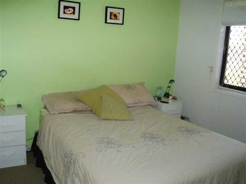 9 Aquila Court, Mermaid Waters QLD 4218