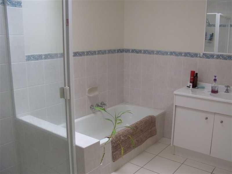 7 Hillstar Avenue, Burleigh Heads QLD 4220