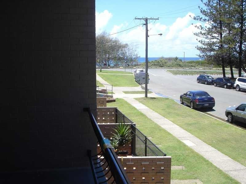 118 Old Burleigh Road, Broadbeach QLD 4218