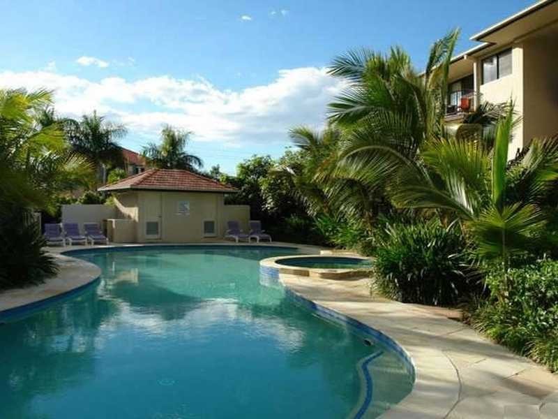 16 Markeri Street, Mermaid Beach QLD 4218