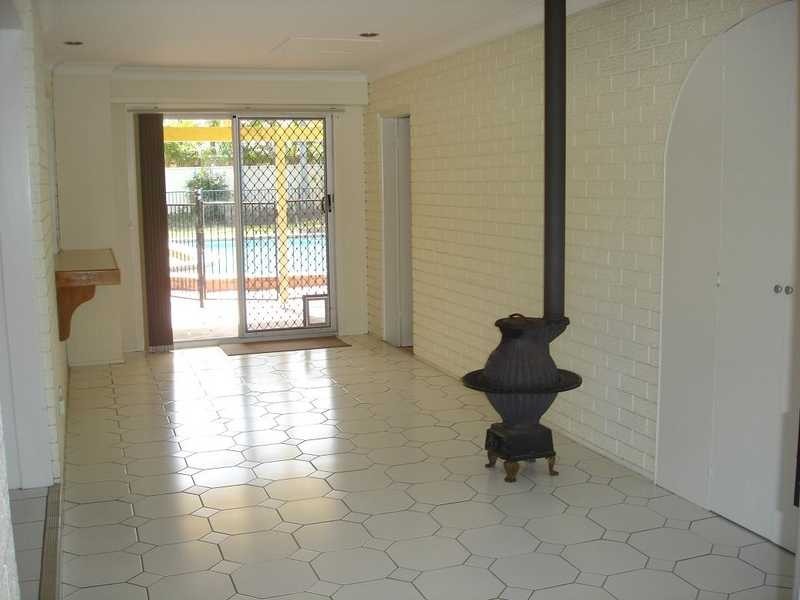 1 McCleary Street, Sorrento QLD 4217