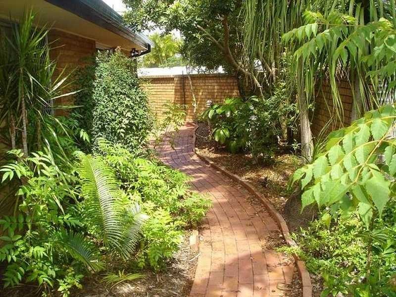 1 McCleary Street, Sorrento QLD 4217