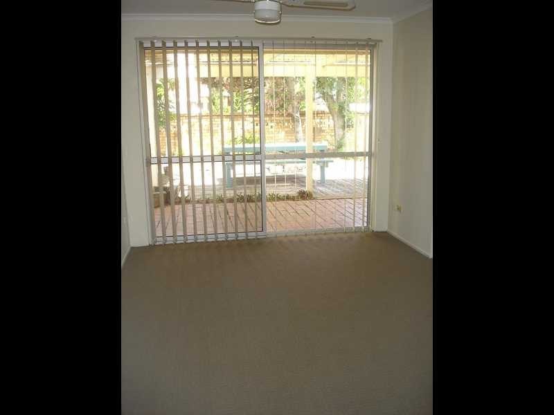 1 McCleary Street, Bundall QLD 4217