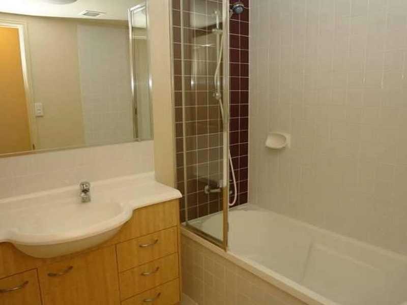 16 Markeri Street, Mermaid Beach QLD 4218