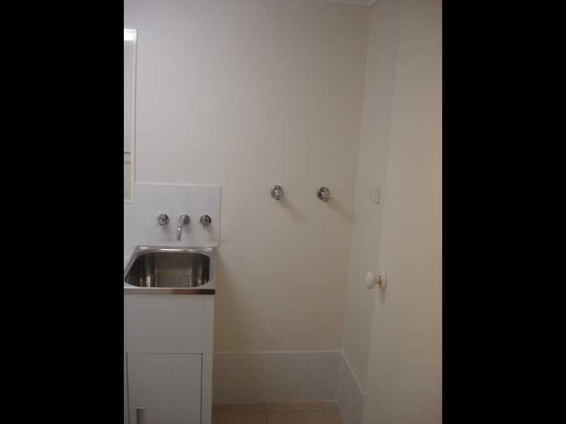 38 Duet Drive, Mermaid Waters QLD 4218