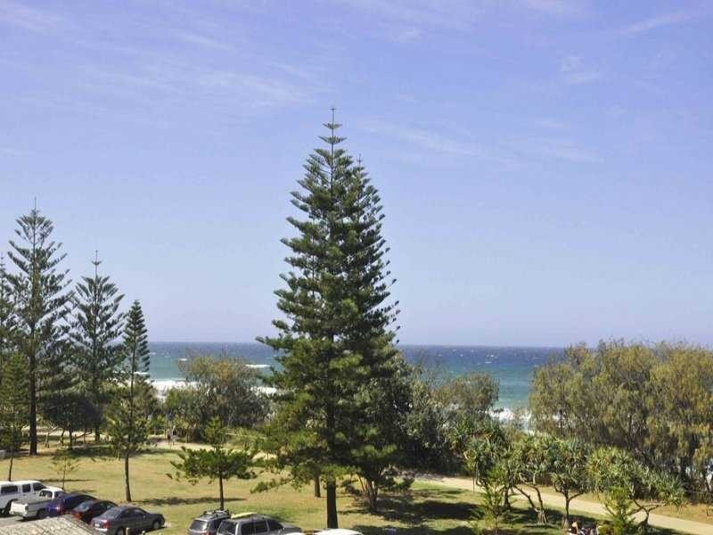 68 The Esplande, Burleigh Heads QLD 4220
