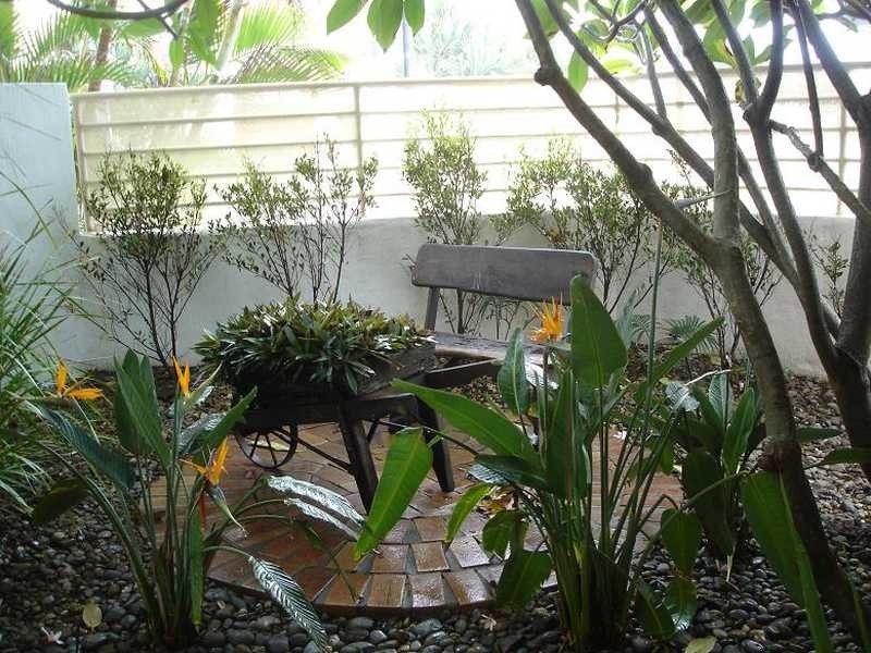 Cnr Ventura Road & Hedges Avenue, Mermaid Beach QLD 4218