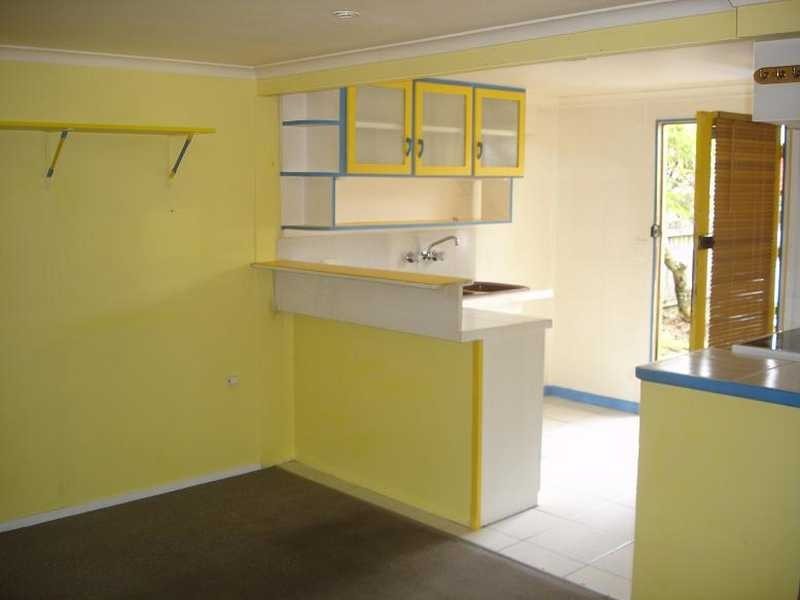 5 Eighth Avenue, Palm Beach QLD 4221