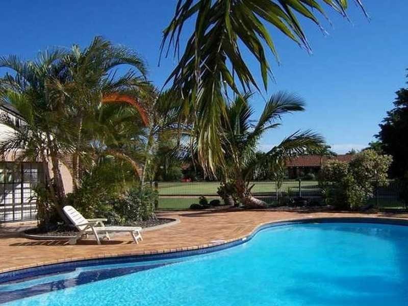 Unit 62/12 Landau Court, Miami QLD 4220