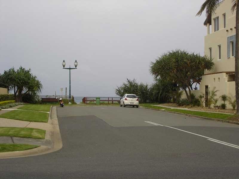 10 Dudley Street, Mermaid Beach QLD 4218