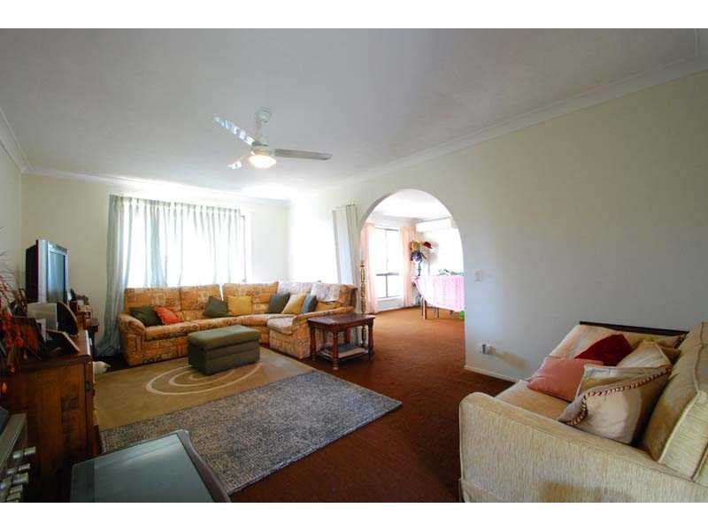 53 Jabiru Dive, Burleigh Heads QLD 4220