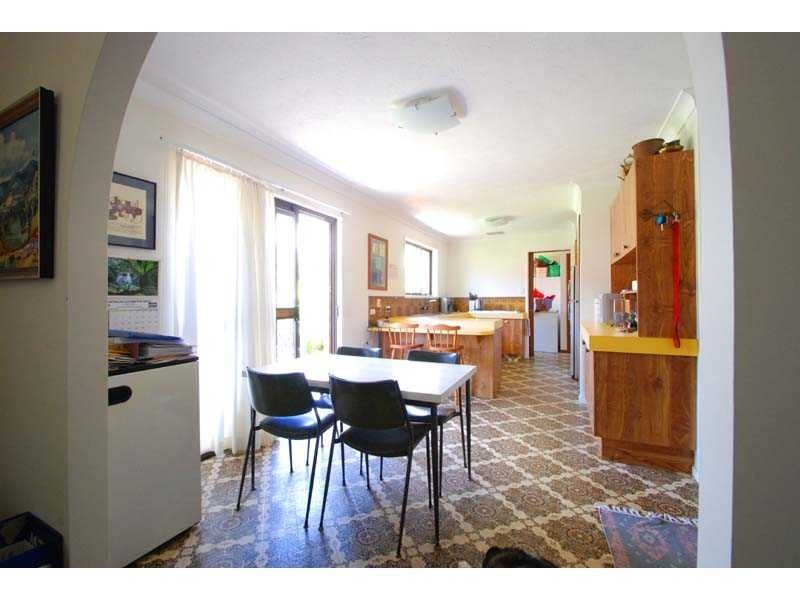 53 Jabiru Dive, Burleigh Heads QLD 4220