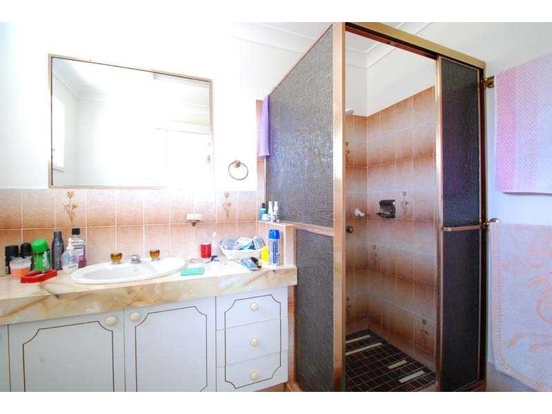 53 Jabiru Dive, Burleigh Heads QLD 4220