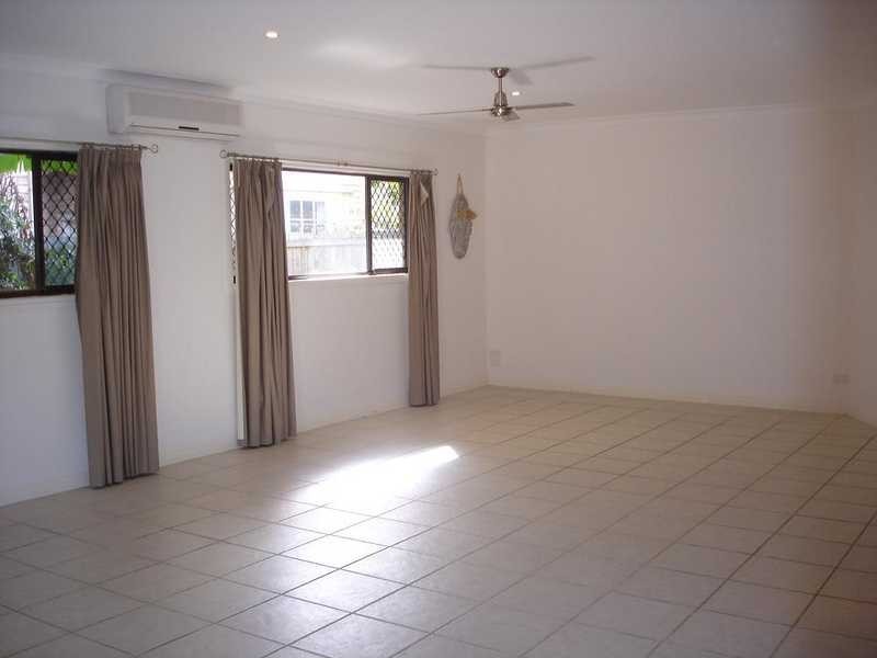 31 Cronulla Avenue, Mermaid Beach QLD 4218