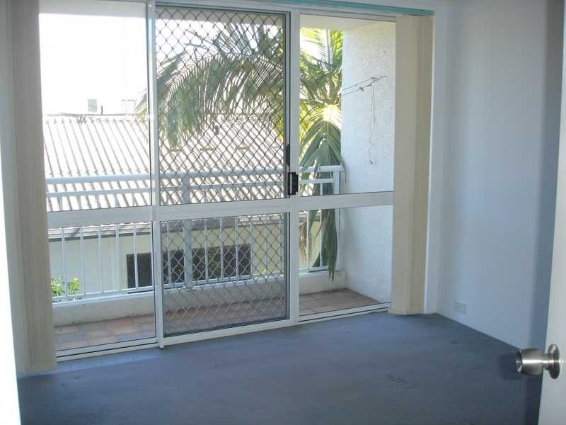 20 Ocean Street, Mermaid Beach QLD 4218
