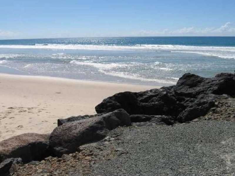 1 Twenty First Avenue, Palm Beach QLD 4221