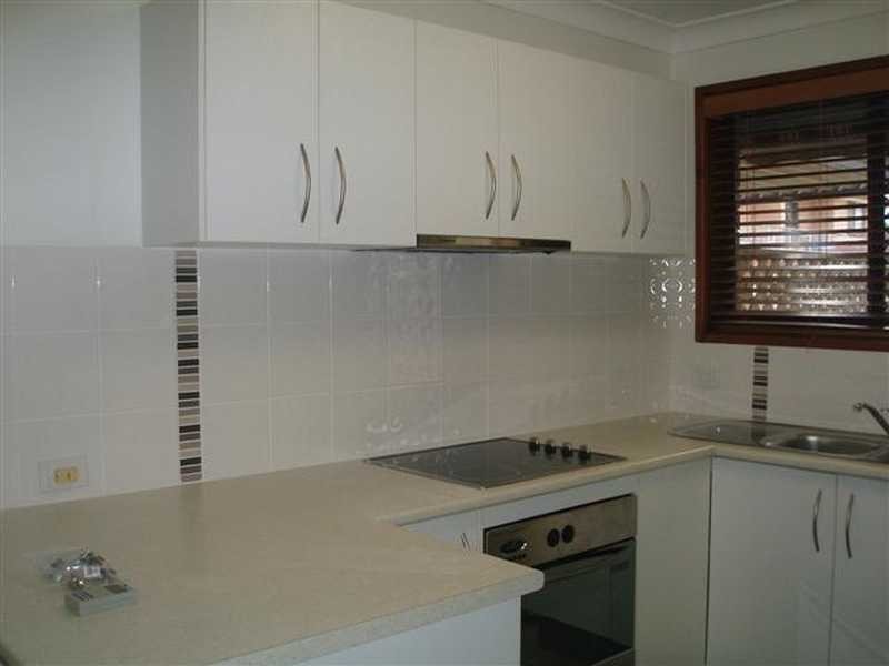127 Sunshine Boulevard, Mermaid Waters QLD 4218