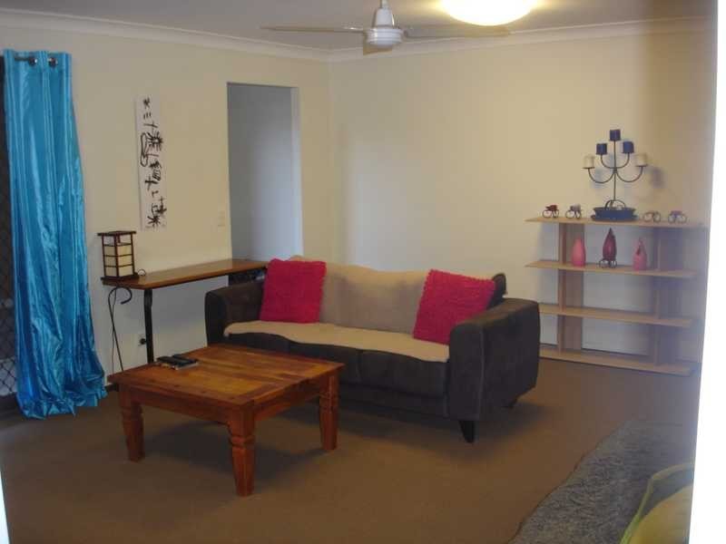 127 Sunshine Boulevard, Mermaid Waters QLD 4218