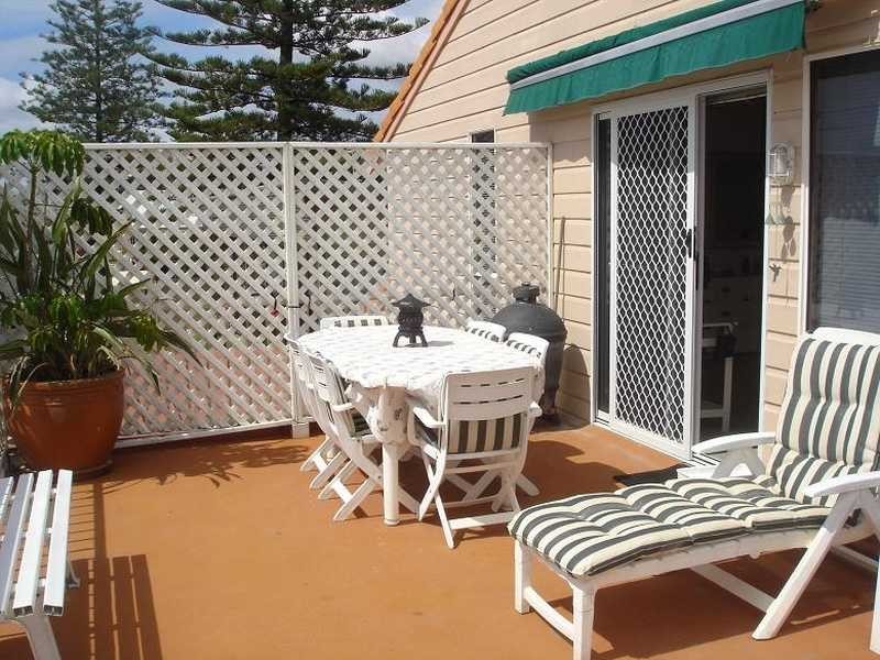 4 Ventura Road, Mermaid Beach QLD 4218