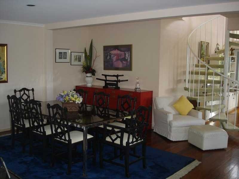 4 Ventura Road, Mermaid Beach QLD 4218