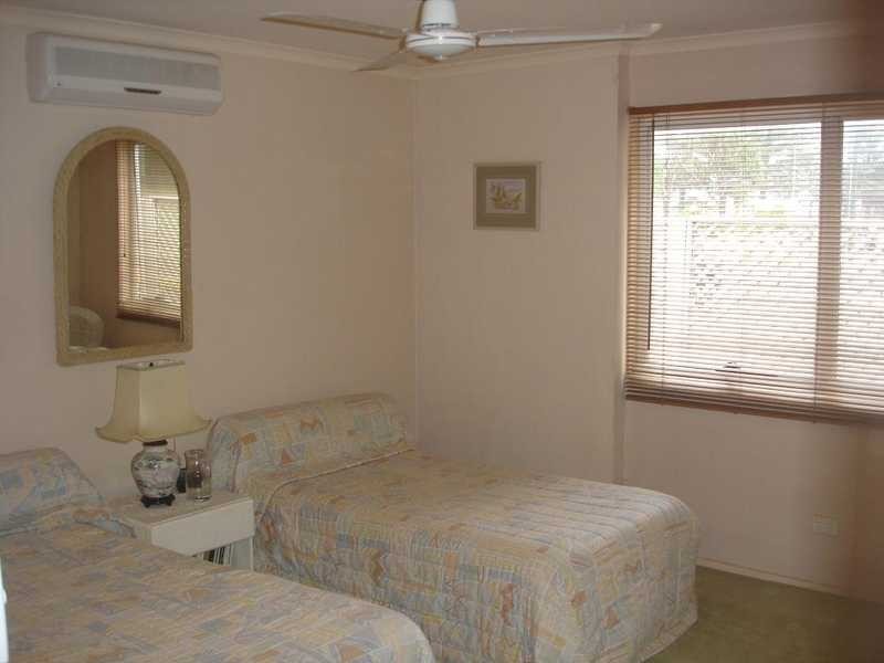 4 Ventura Road, Mermaid Beach QLD 4218