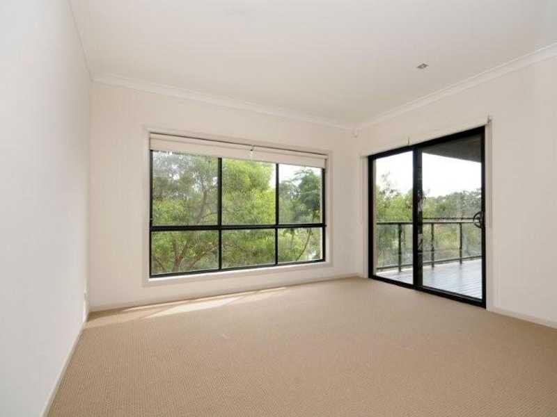 4 Lyra Court, Robina QLD 4226