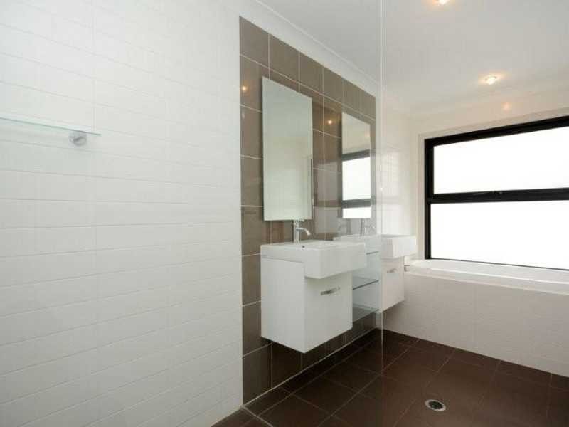 4 Lyra Court, Robina QLD 4226