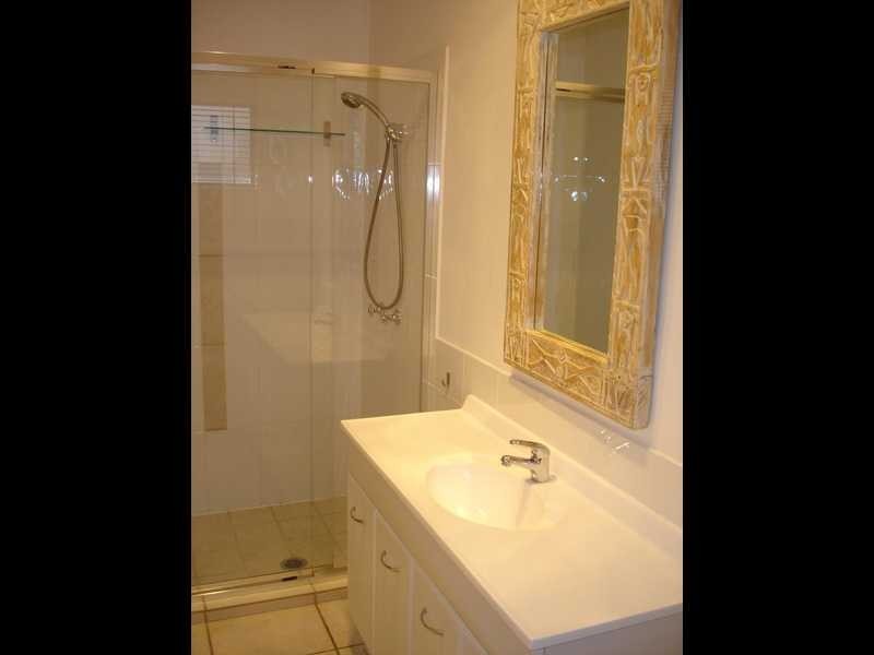 31 Cronulla Avenue, Broadbeach QLD 4218