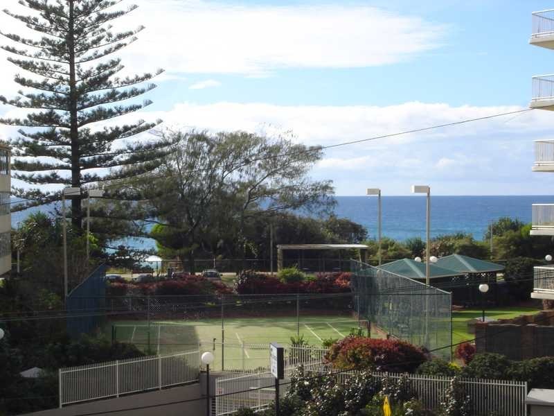 137 Old Burleigh Road, Broadbeach QLD 4218