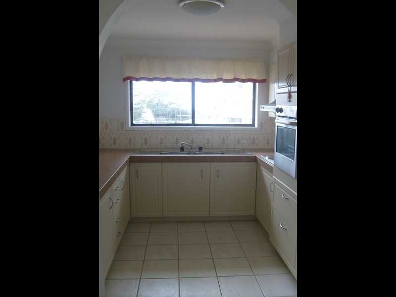 9/137 Old Burleigh Road, Broadbeach QLD 4218