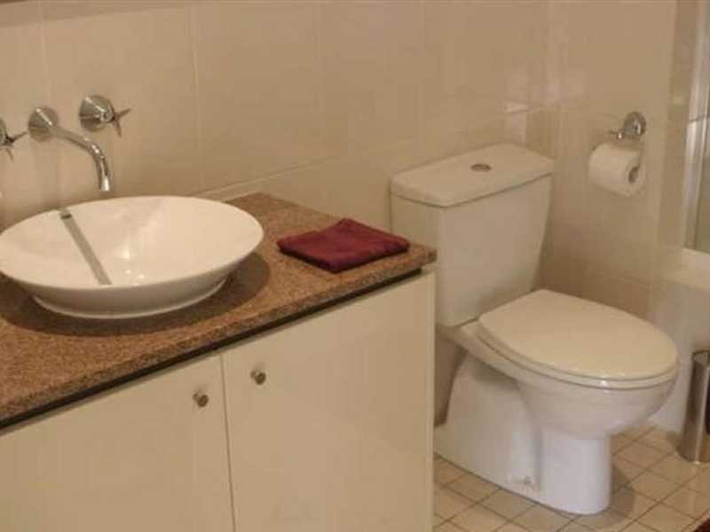 251 Varsity Parade, Varsity Lakes QLD 4227