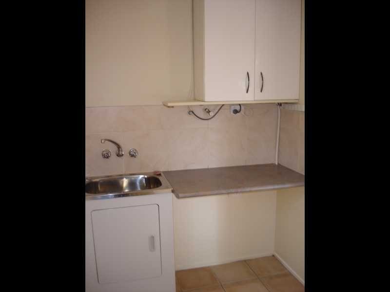 73 Clear Island Road, Broadbeach Waters QLD 4218