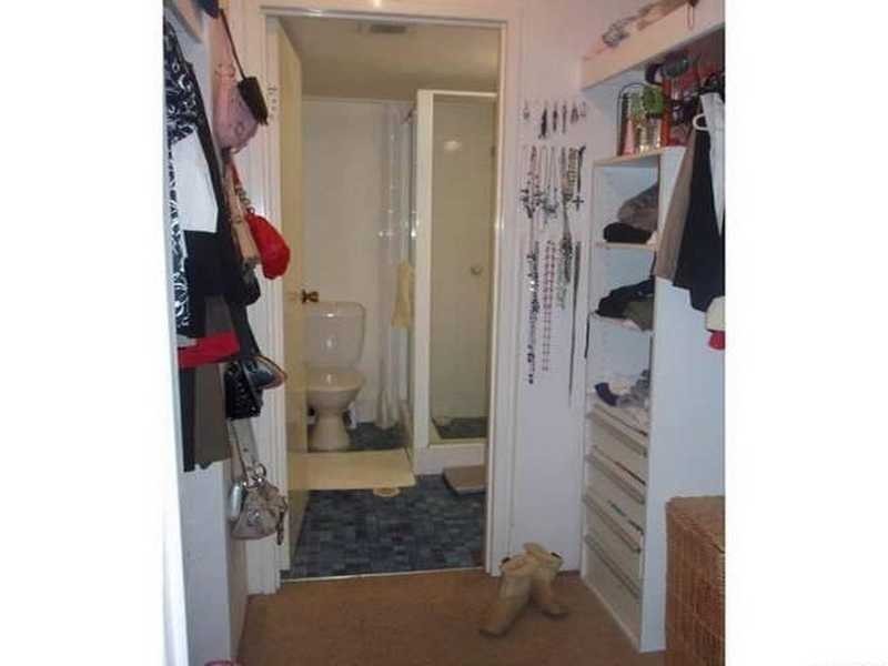 220 Surf Parade, Broadbeach QLD 4218