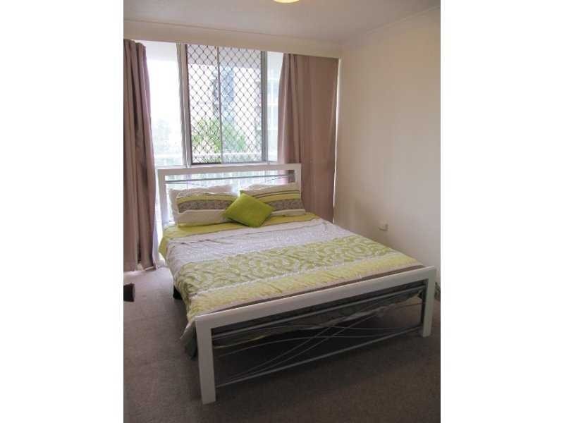 220 Surf Parade, Broadbeach QLD 4218