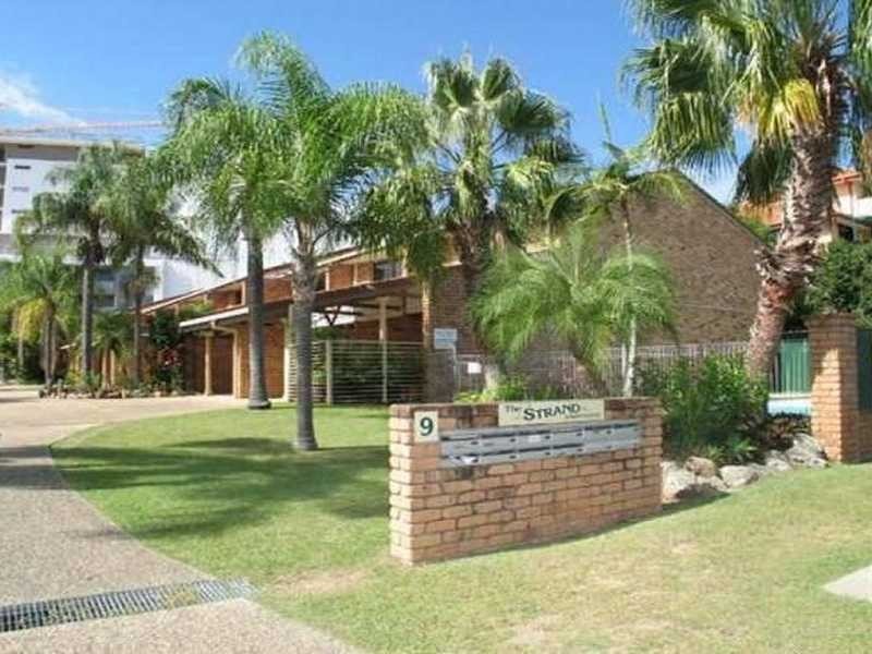 9 Eady Avenue, Broadbeach Waters QLD 4218