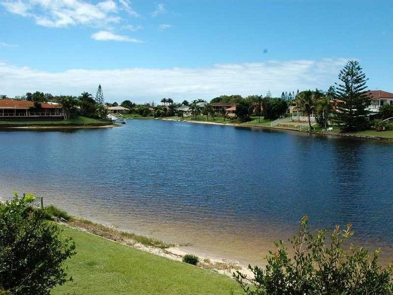 21 Tequila Court, Mermaid Waters QLD 4218