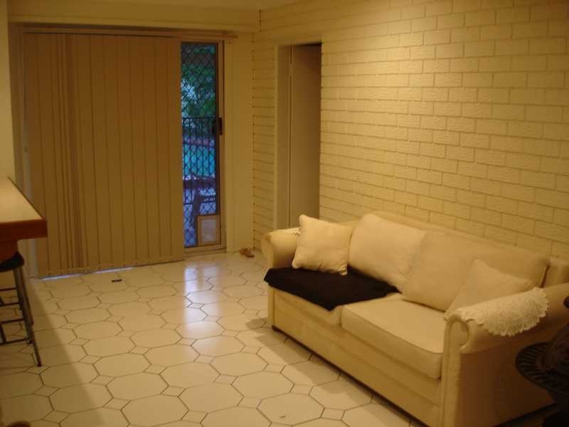 1 McCleary Street, Bundall QLD 4217