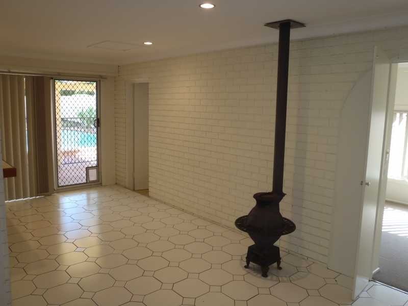 1 McCleary Street, Sorrento QLD 4217