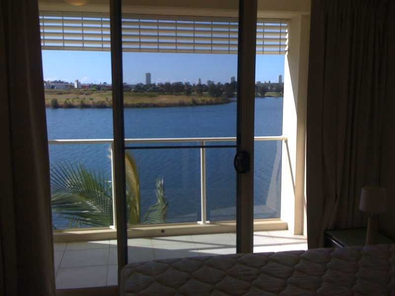 171/251 Varsity Parade, Varsity Lakes QLD 4227