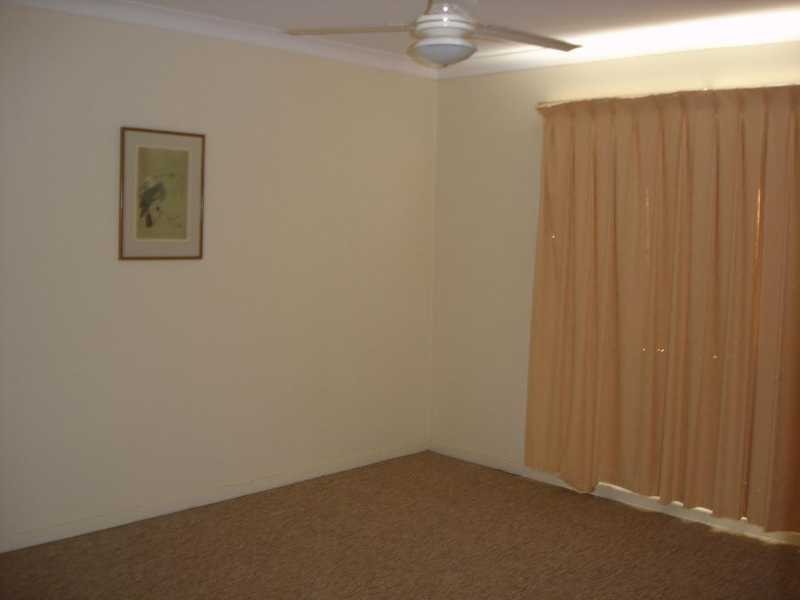 12 Elizabeth Avenue, Broadbeach QLD 4218