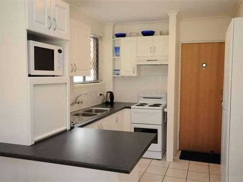 13 Wharf Road, Broadbeach QLD 4218