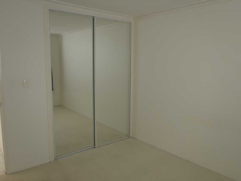 13 Wharf Road, Broadbeach QLD 4218