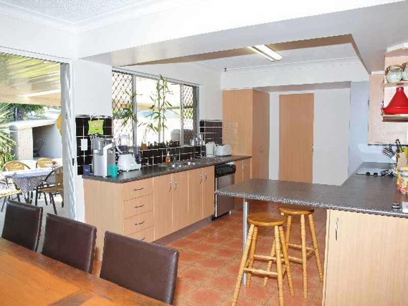 7 Toorak Park Road, Mermaid Waters QLD 4218