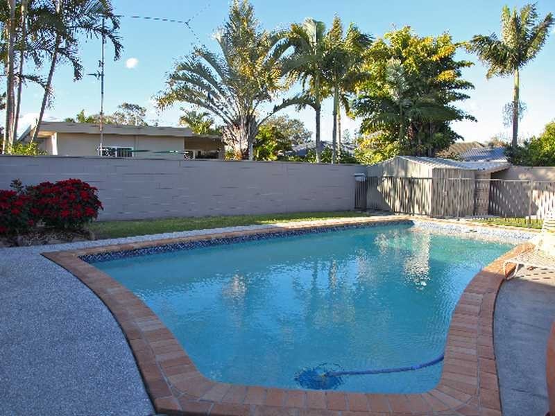 7 Toorak Park Road, Mermaid Waters QLD 4218