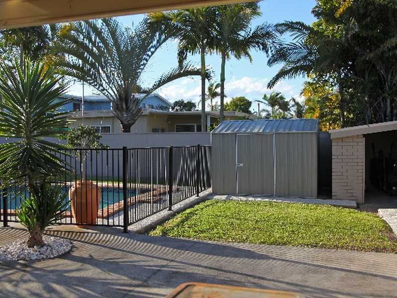 7 Toorak Park Road, Mermaid Waters QLD 4218