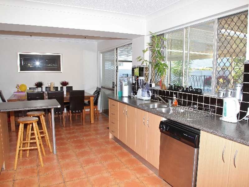 7 Toorak Park Road, Mermaid Waters QLD 4218