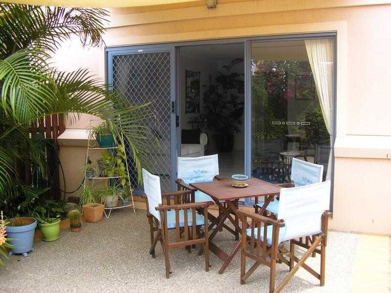 1/93 Dolphin Avenue, Mermaid Beach QLD 4218