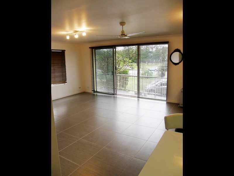 Unit 2/274 Hedges Ave, Broadbeach QLD 4218